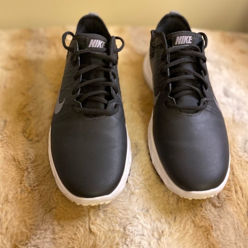 Nike Sneaker